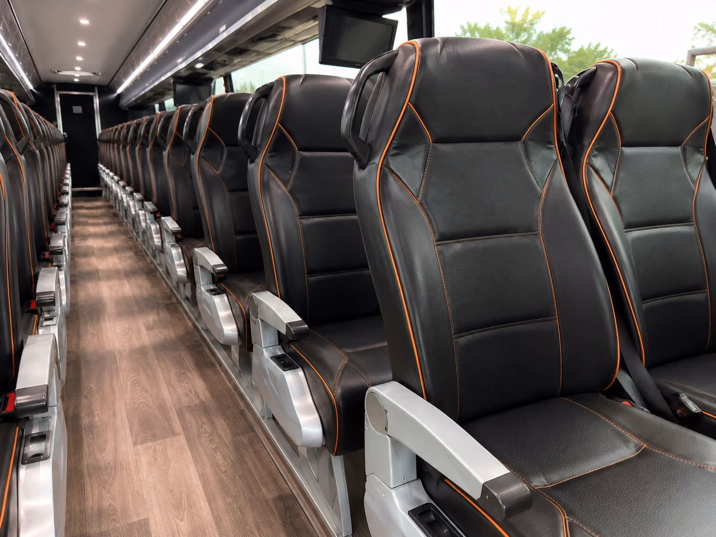 sports team fan charter bus rentals in provo